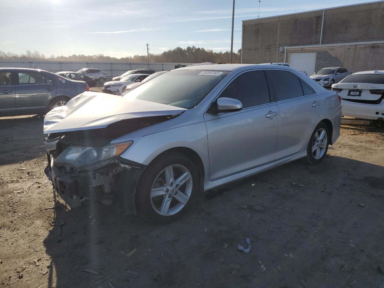 Obraz 1 z 2014 TOYOTA CAMRY L 2014 z VIN 4T1BF1FK6EU374436