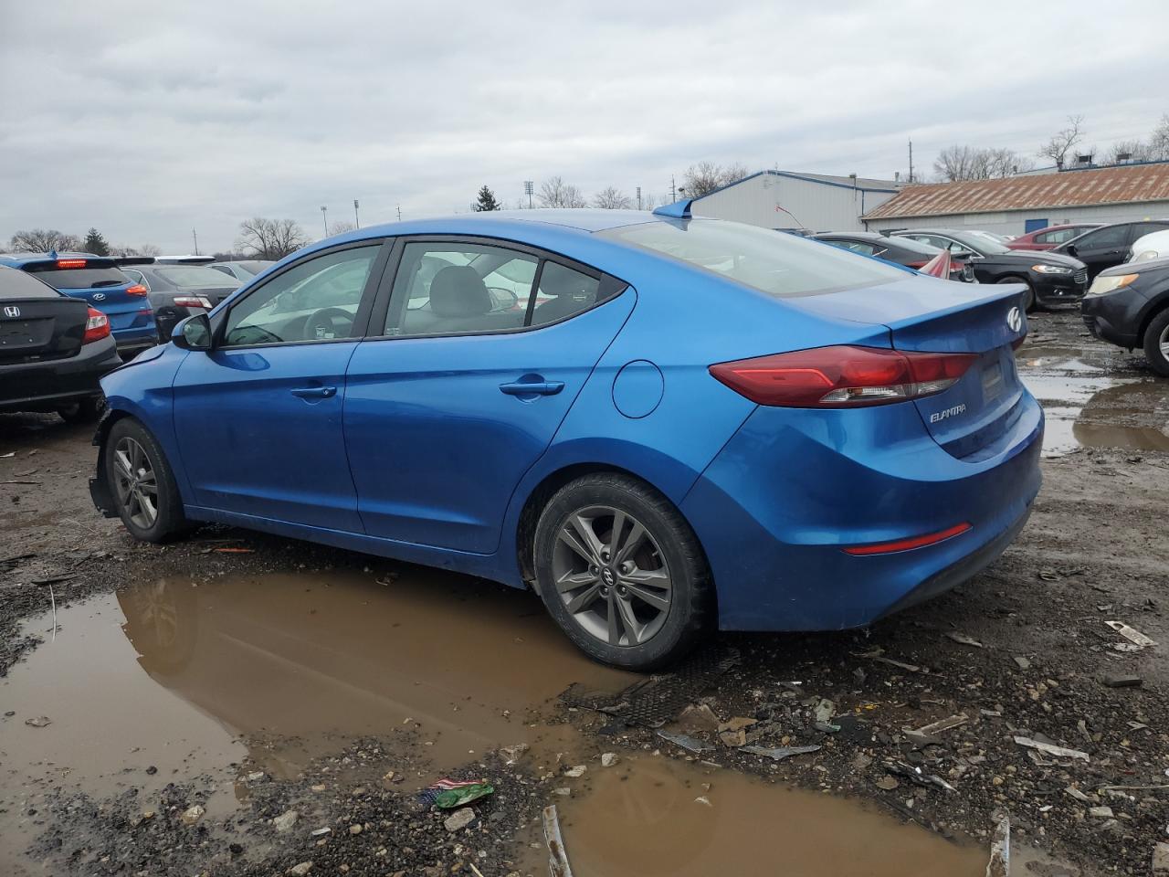 Image 2 of 2017 HYUNDAI ELANTRA SE 2017 with VIN 5NPD84LF6HH003355