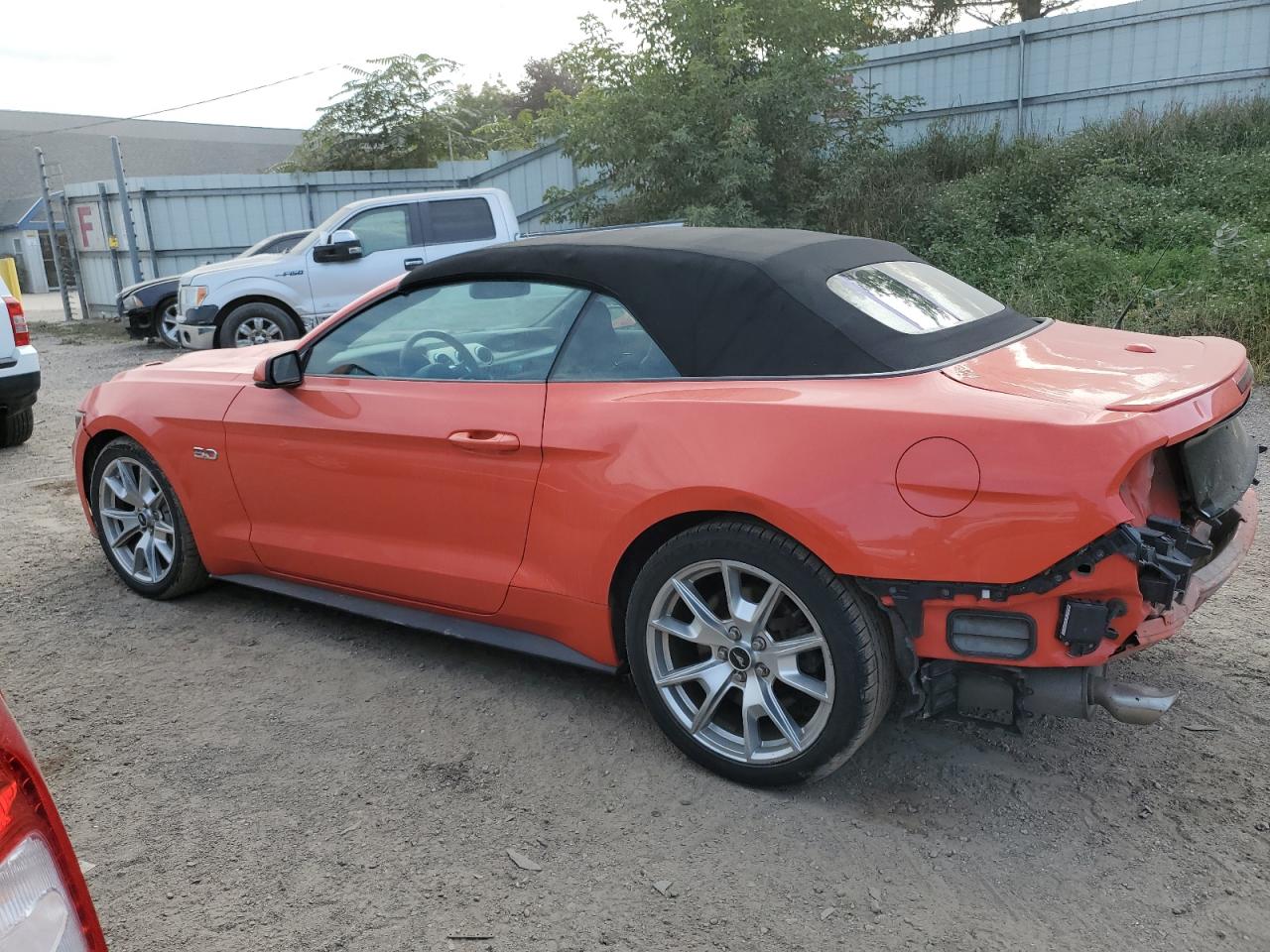 Image 2 of 2015 FORD MUSTANG GT 2015 with VIN 1FATP8FF6F5323621