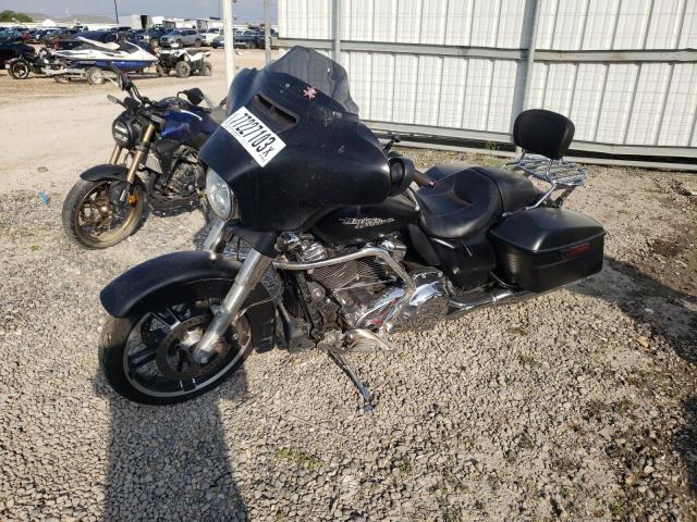 Image 2 of 2017 HARLEY-DAVIDSON FLHXS STREET GLIDE SPECIAL 2017 with VIN 1HD1KRC18HB652953