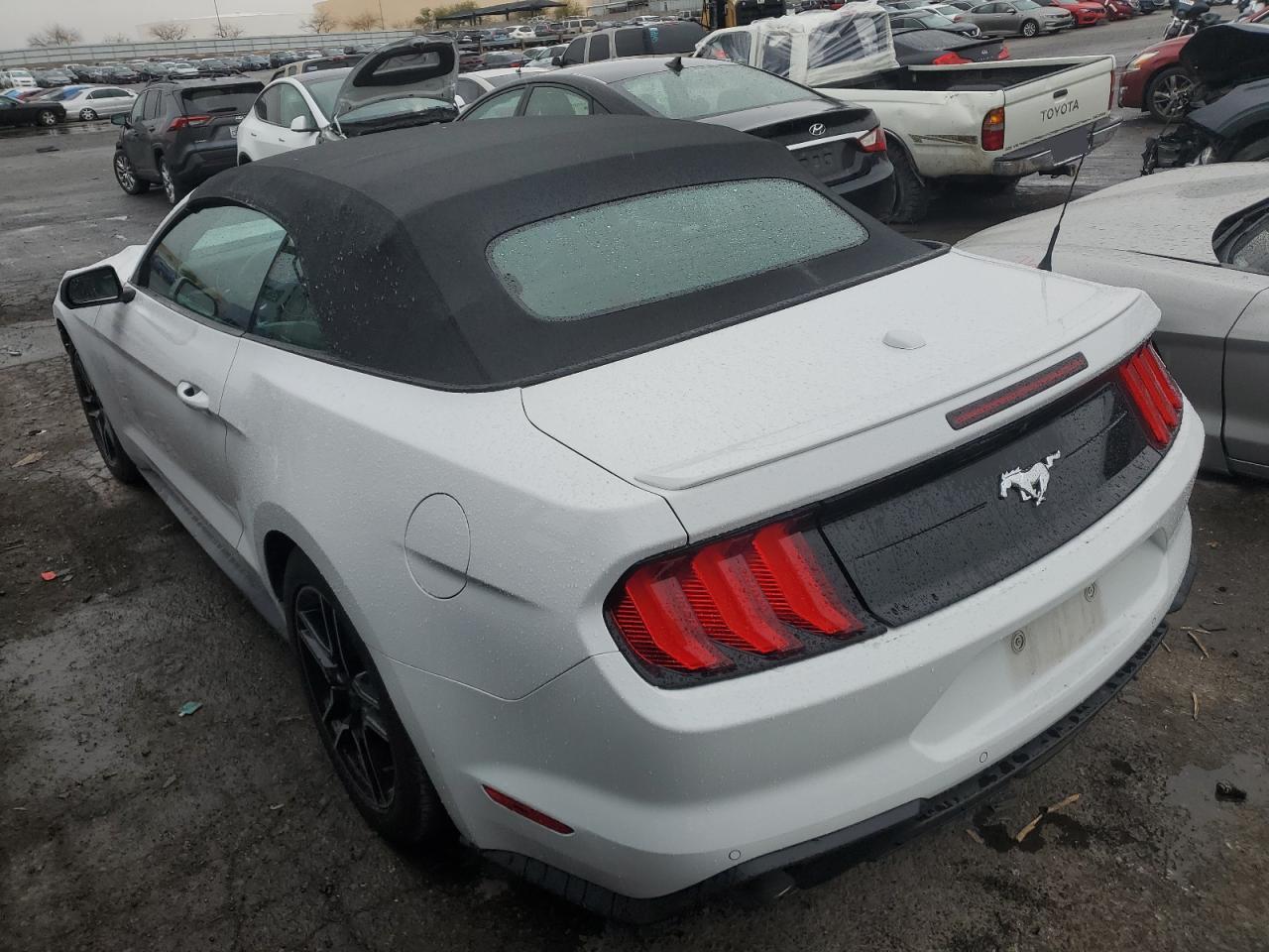 Изображение 2 2022 FORD MUSTANG  2022 с VIN 1FATP8UH5N5121128