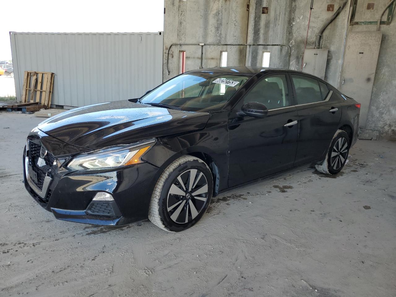 Image 1 of 2022 NISSAN ALTIMA SV 2022 with VIN 1N4BL4DW4NN355484