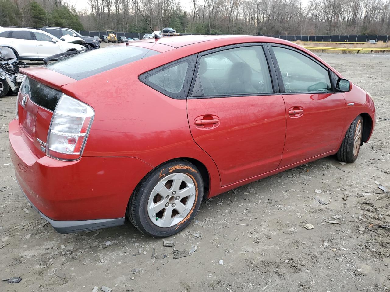 Image 3 of 2007 TOYOTA PRIUS  2007 with VIN JTDKB20UX77609311