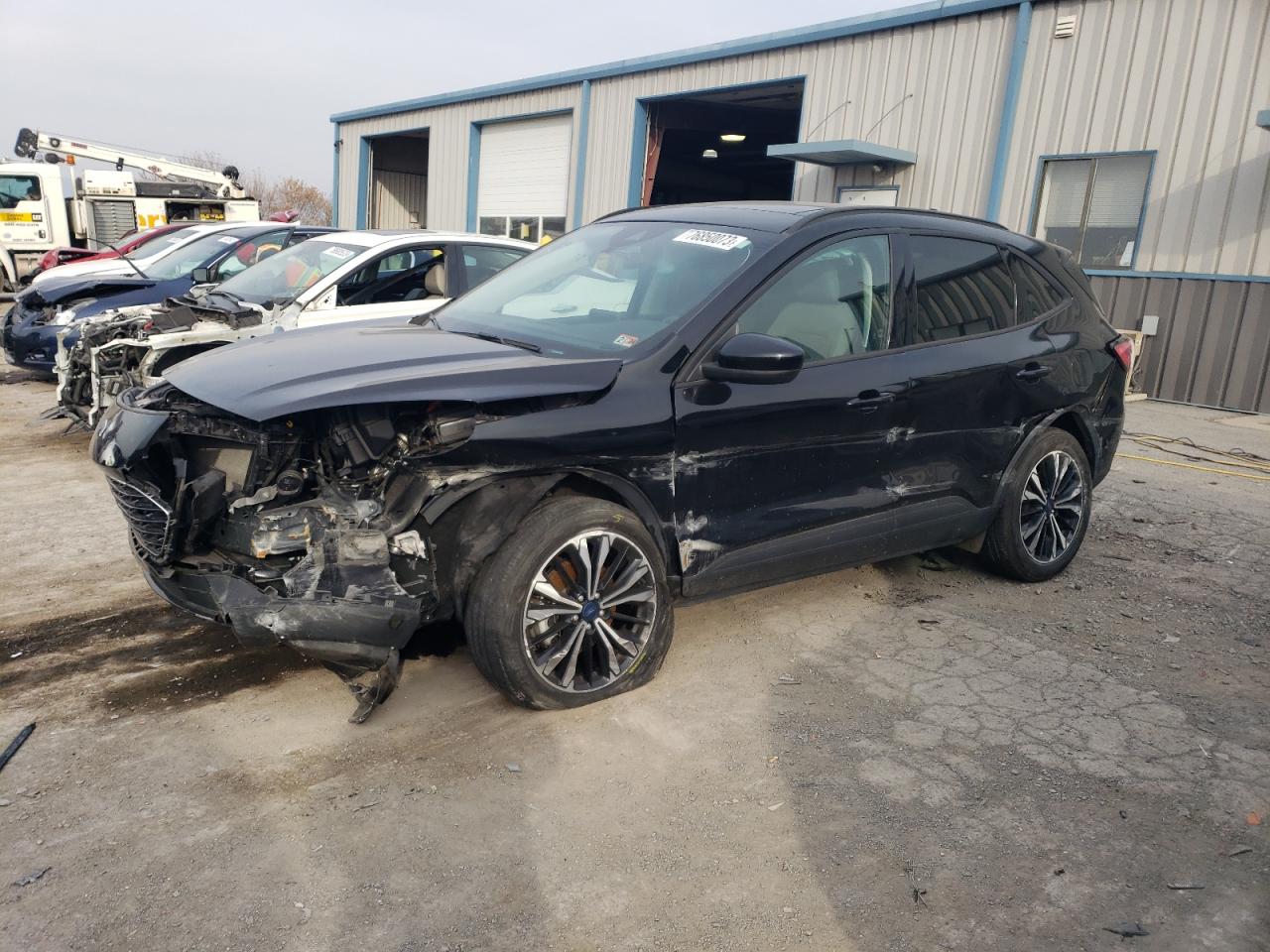 Image 1 of 2021 FORD ESCAPE SE 2021 with VIN 1FMCU9BZ9MUB11366