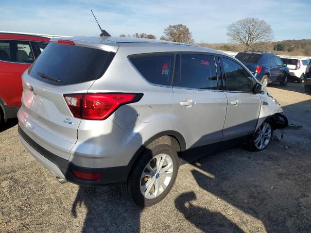 Изображение 3 2019 FORD ESCAPE SE 2019 с VIN 1FMCU9GD0KUB11461