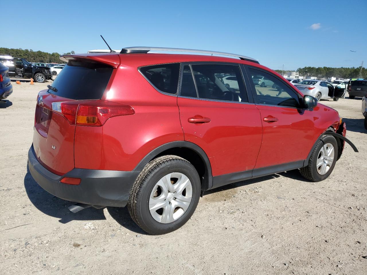 Obraz 3 z 2015 TOYOTA RAV4 LE 2015 z VIN JTMZFREV8FD062813