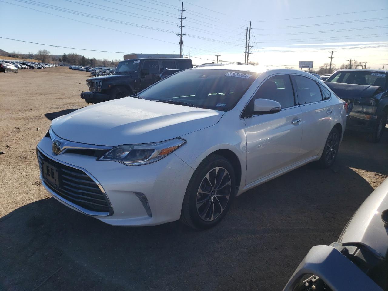 2017 TOYOTA AVALON XLE 2017 image