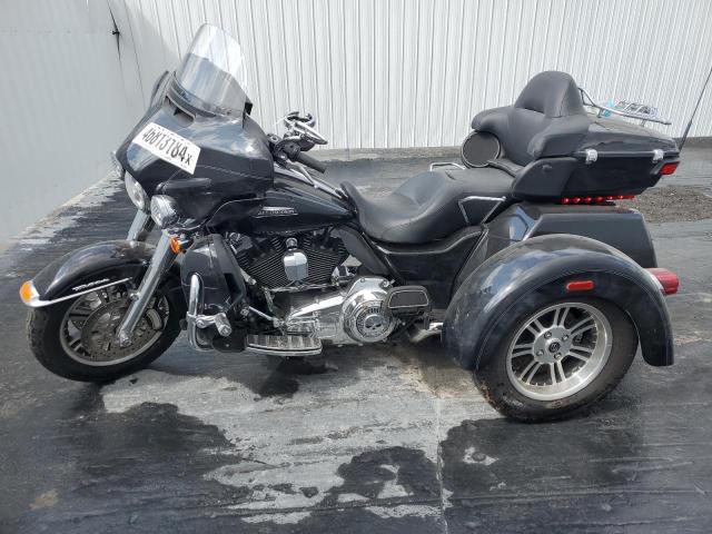 Image 3 of 2015 HARLEY-DAVIDSON FLHTCUTG TRI GLIDE ULTRA 2015 with VIN 1HD1MAL1XFB853357