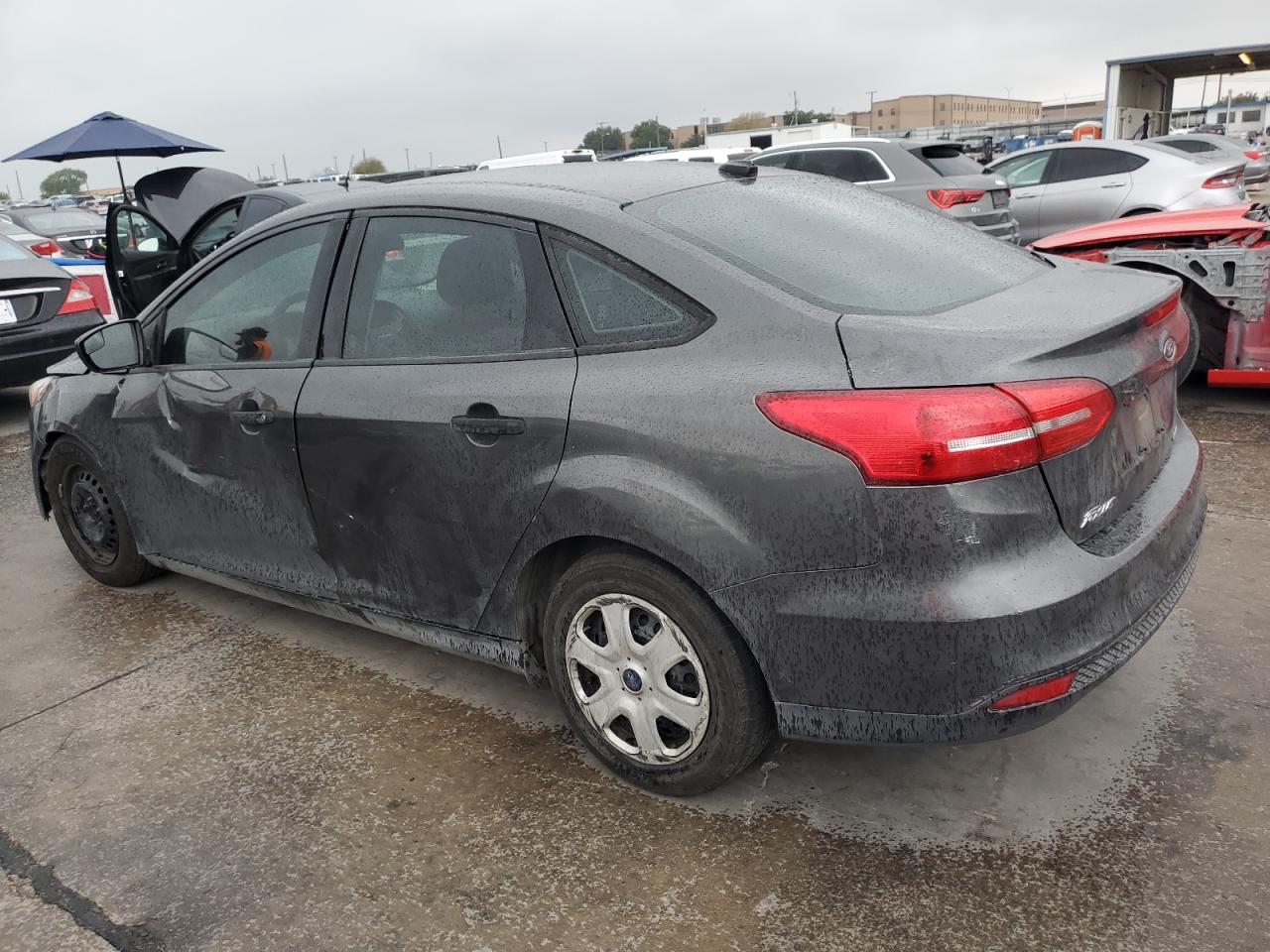 Image 2 of 2016 FORD FOCUS S 2016 with VIN 1FADP3E29GL394895