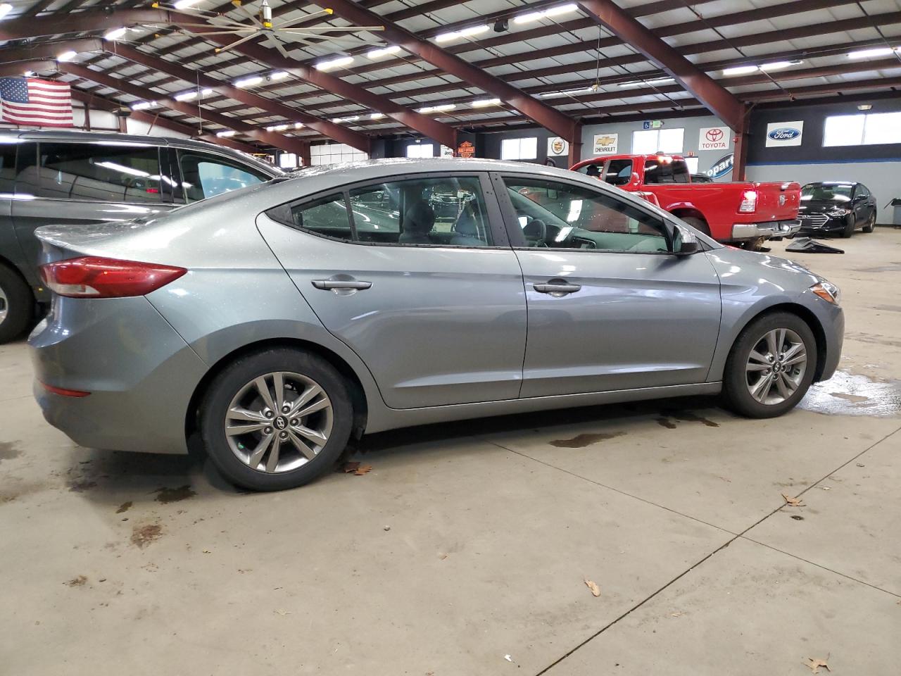 Image 3 of 2017 HYUNDAI ELANTRA SE 2017 with VIN KMHD84LF7HU075778