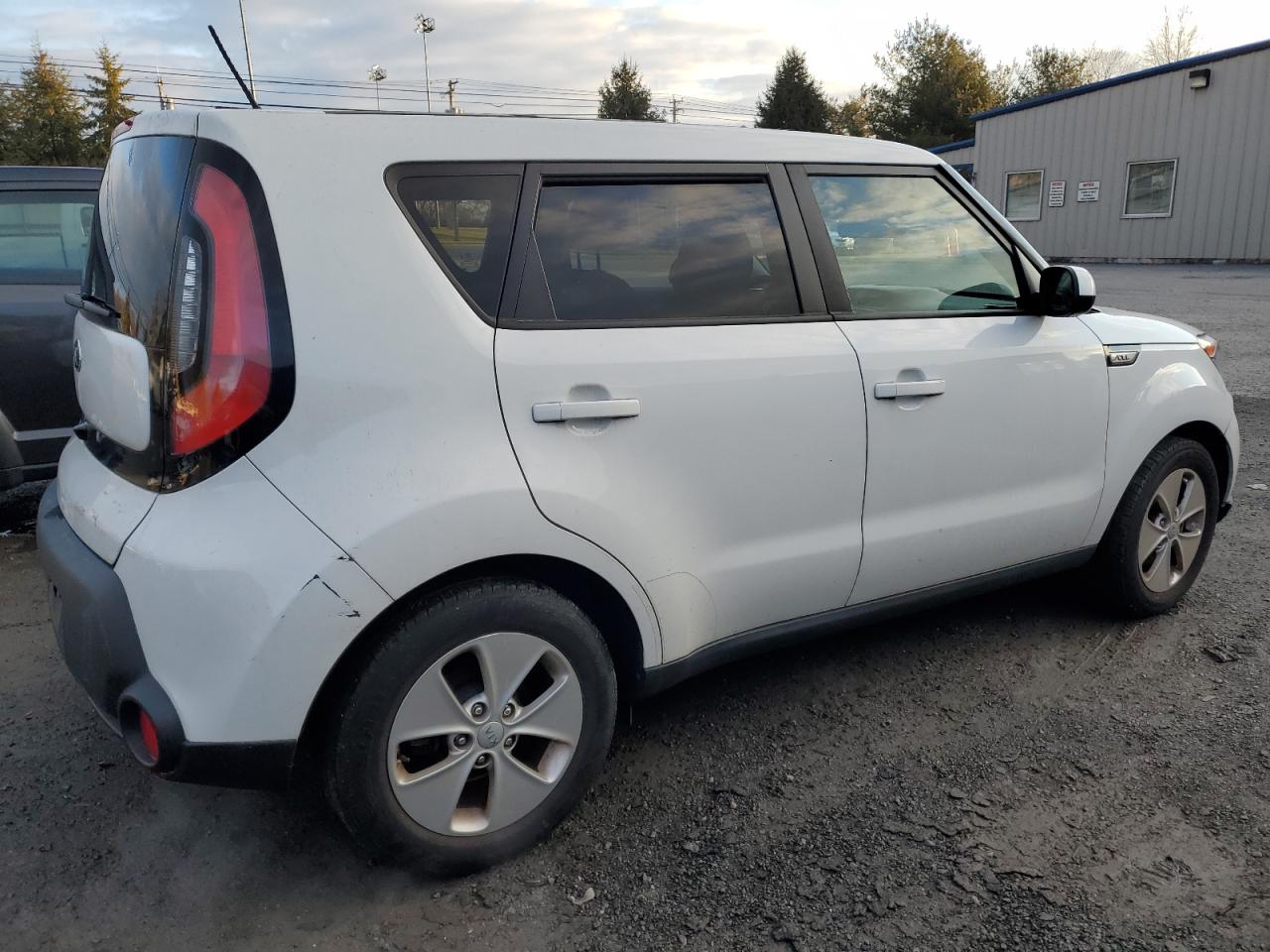 Obraz 3 z 2016 KIA SOUL  2016 z VIN KNDJN2A20G7347833