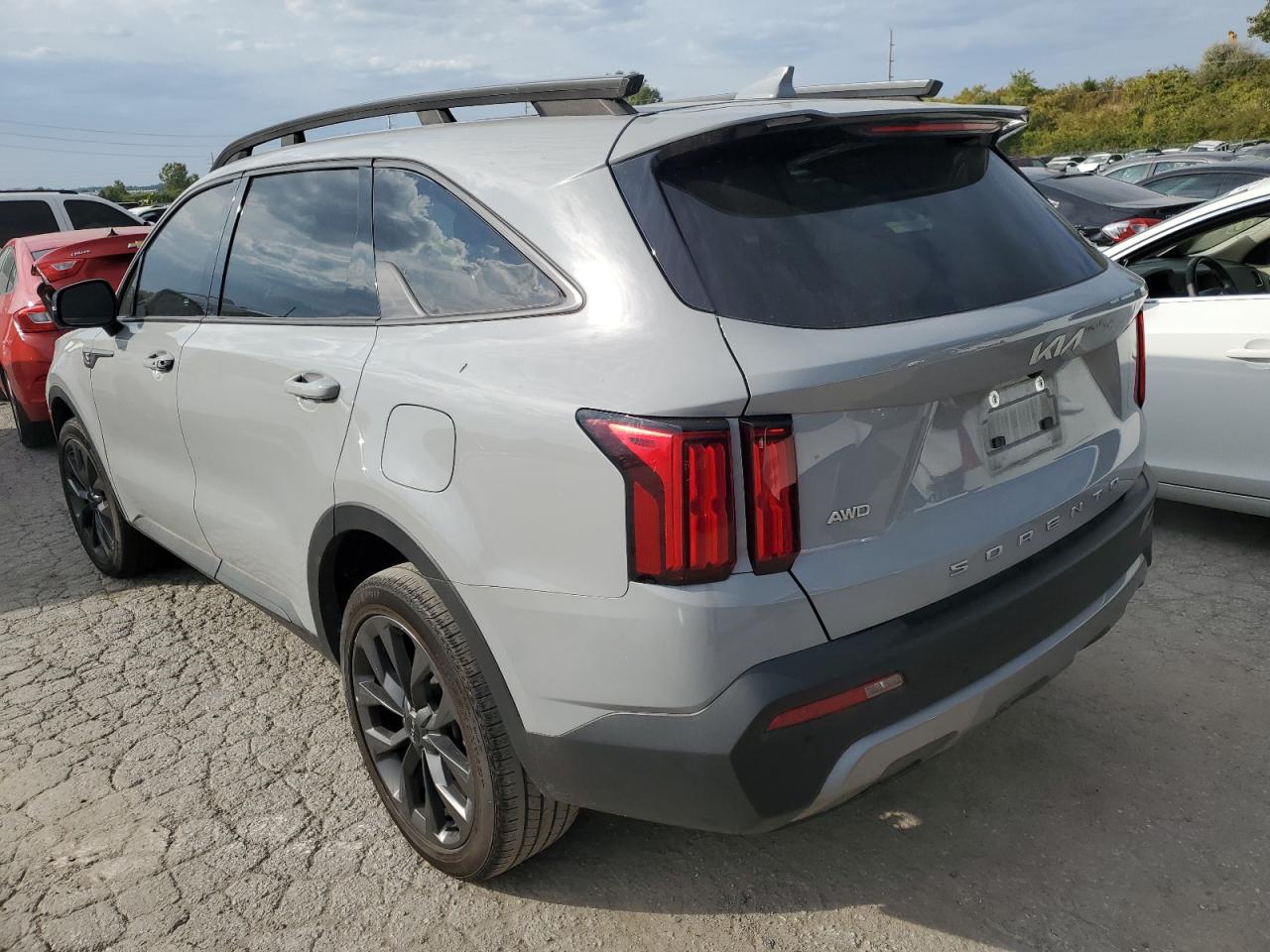 Image 2 of 2022 KIA SORENTO SX 2022 with VIN 5XYRKDLF2NG077995