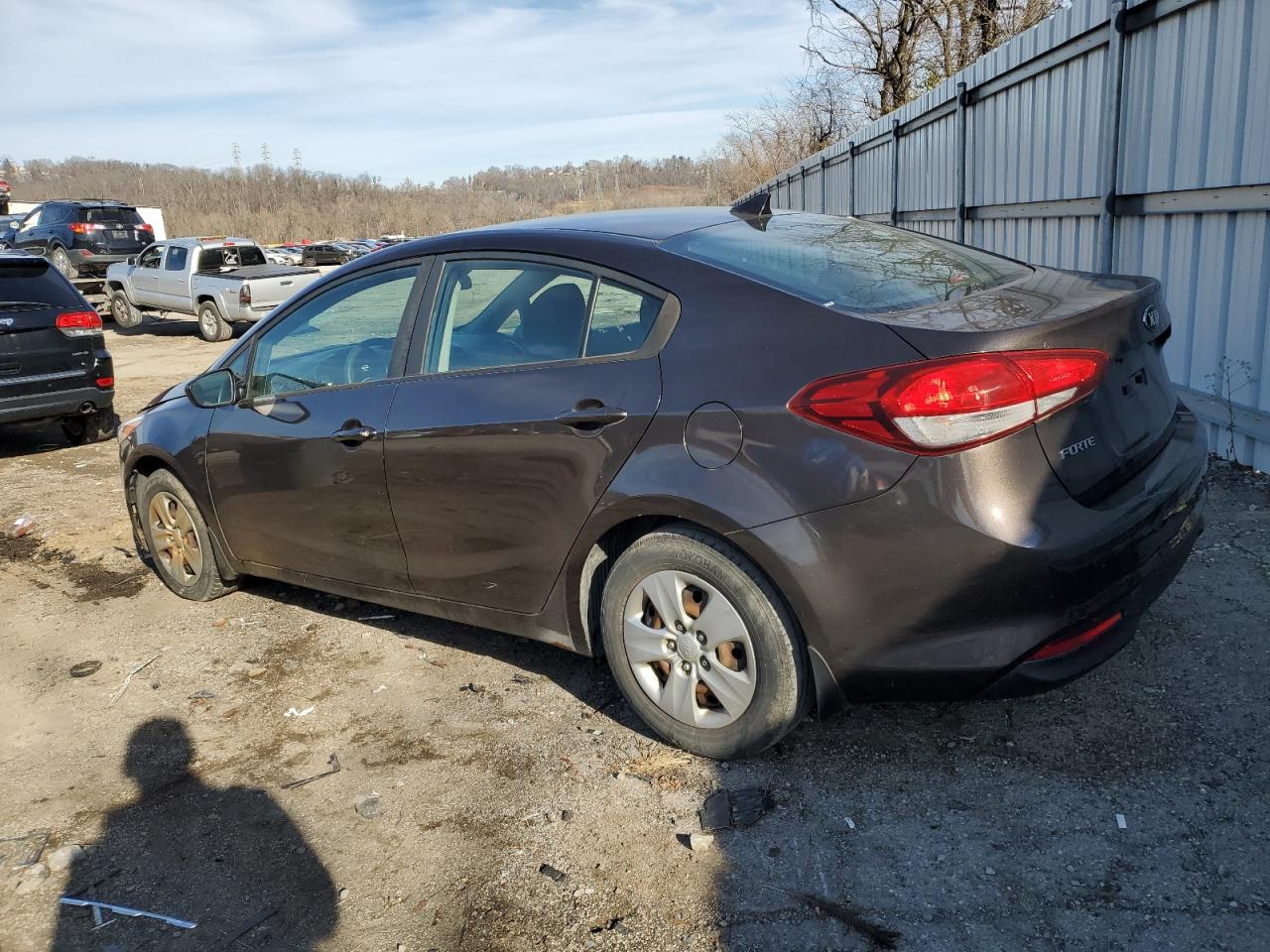 Image 2 of 2017 KIA FORTE LX 2017 with VIN 3KPFK4A78HE123670