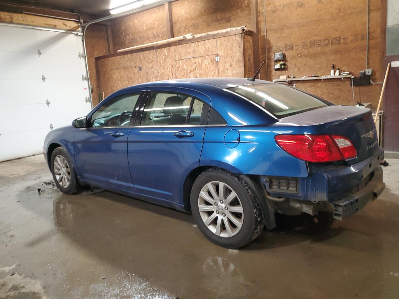 Image 2 of 2010 CHRYSLER SEBRING LIMITED 2010 with VIN 1C3CC5FB1AN185324