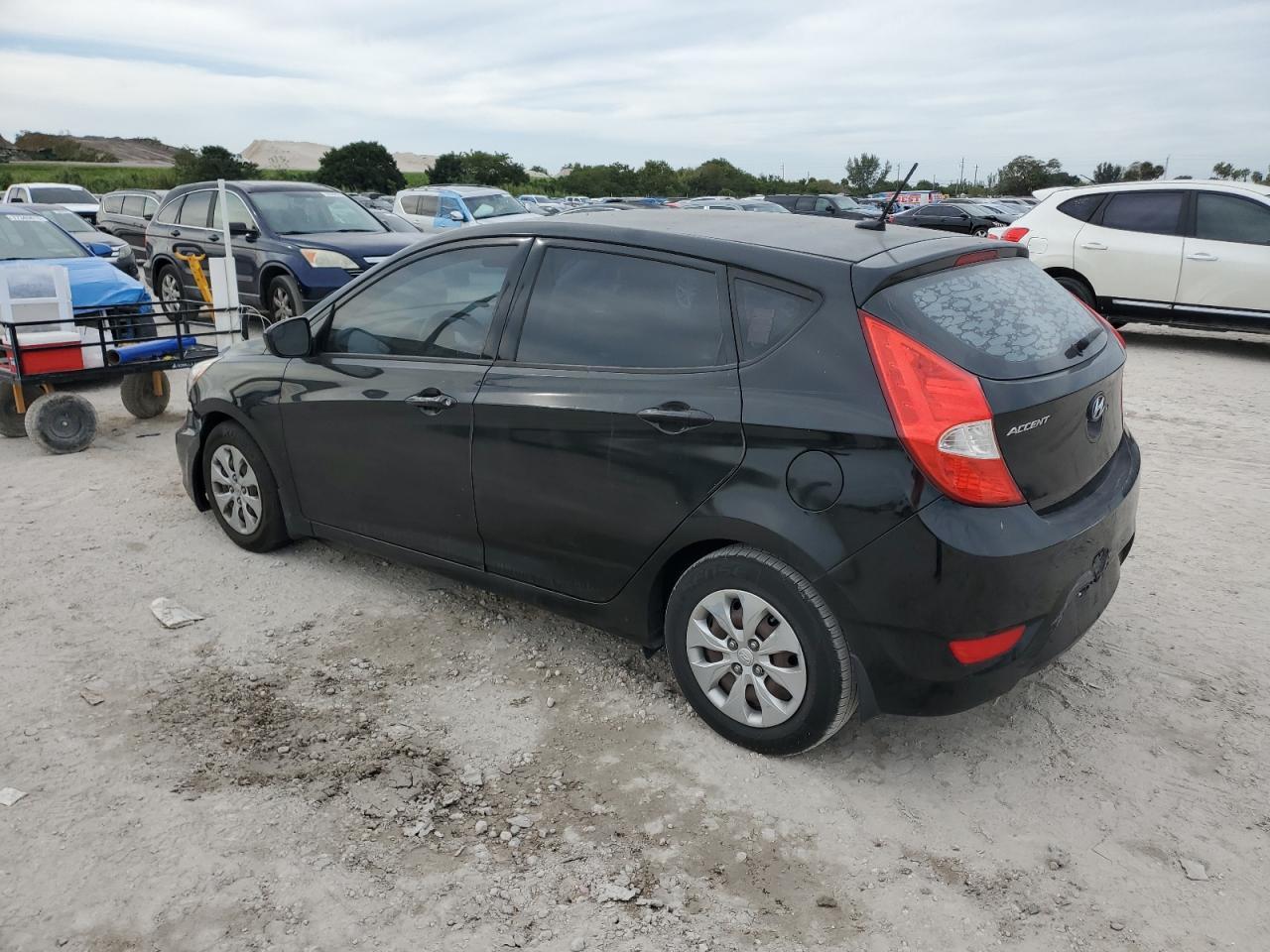 Image 2 of 2015 HYUNDAI ACCENT GS 2015 with VIN KMHCT5AE1FU199763