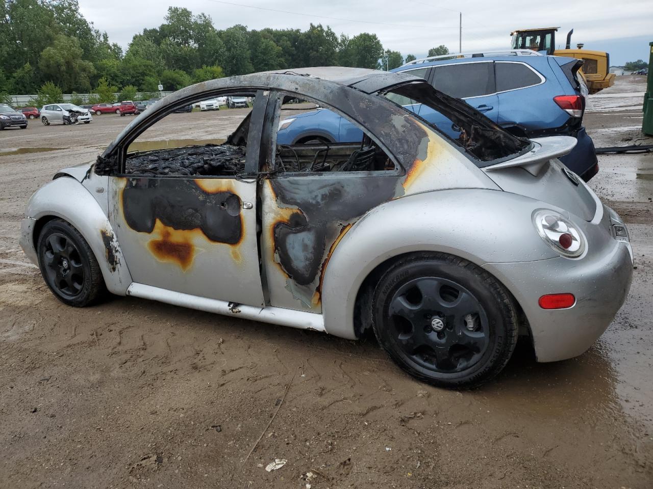 Image 2 of 1999 VOLKSWAGEN NEW BEETLE GLS 1999 with VIN 3VWCD21C0XM448118