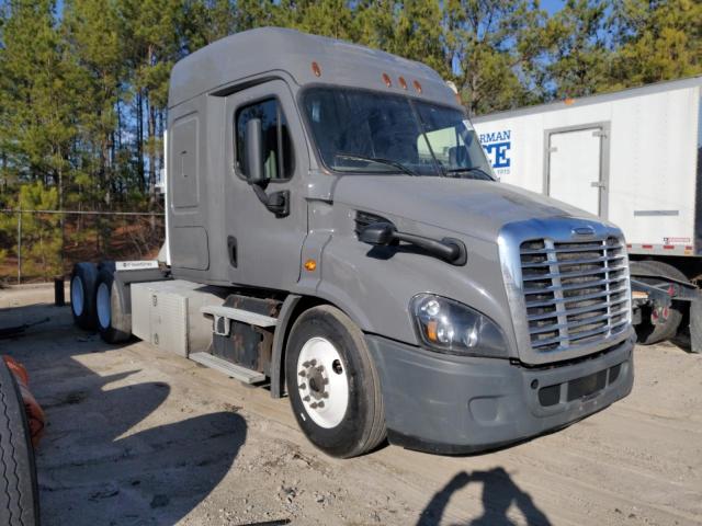 2018 FREIGHTLINER CASCADIA 113  2018 image