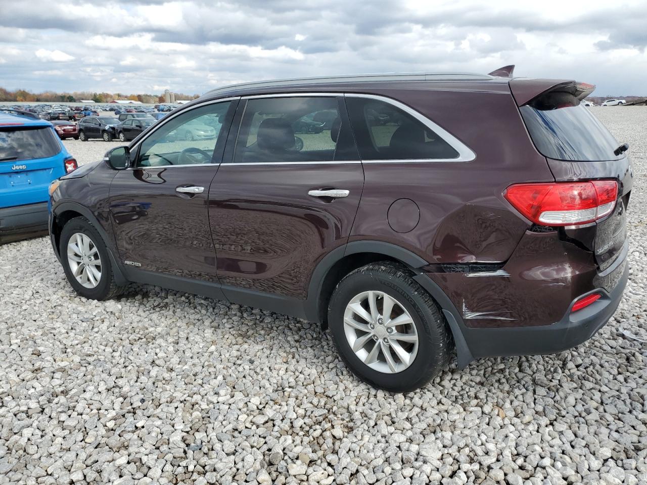 Image 2 of 2016 KIA SORENTO LX 2016 with VIN 5XYPGDA56GG027767