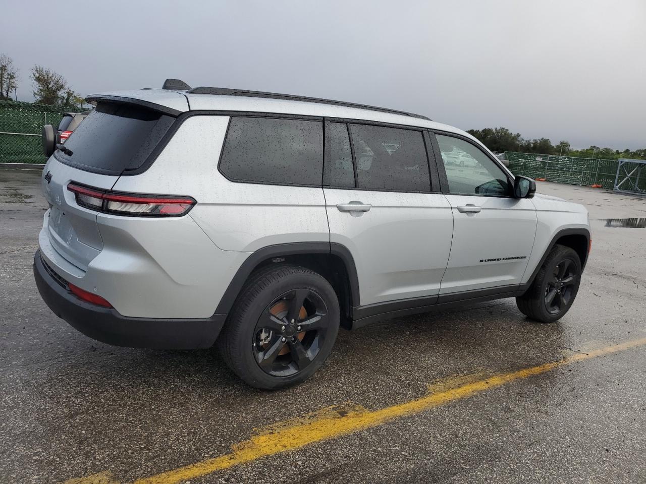 Изображение 3 2023 JEEP GRAND CHEROKEE LIMITED 2023 с VIN 1C4RJKAG3P8871224