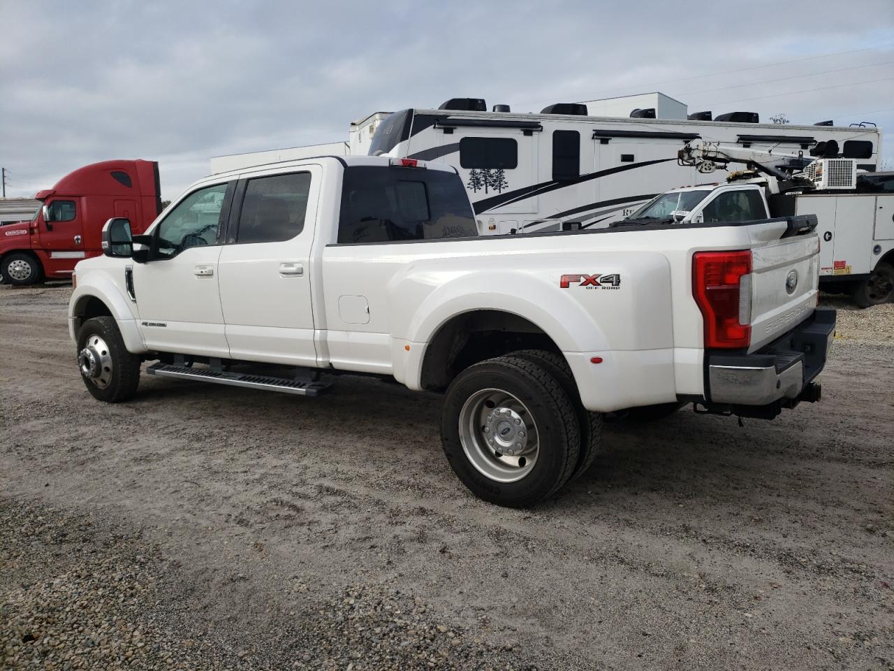 Image 2 of 2019 FORD F450 SUPER DUTY 2019 with VIN 1FT8W4DT1KEC39592