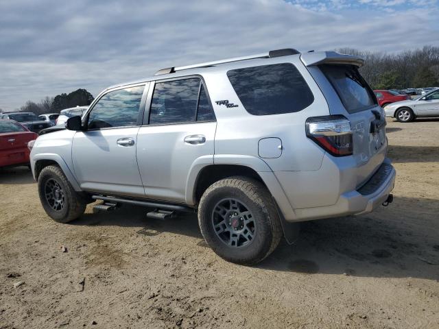 Изображение 2 2018 TOYOTA 4RUNNER SR5/SR5 PREMIUM 2018 с VIN JTEBU5JR2J5554051