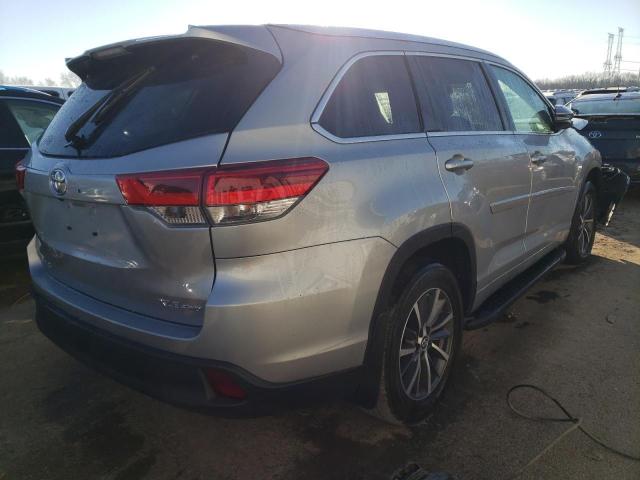 Obraz 3 z 2018 TOYOTA HIGHLANDER SE 2018 z VIN 5TDJZRFHXJS552843