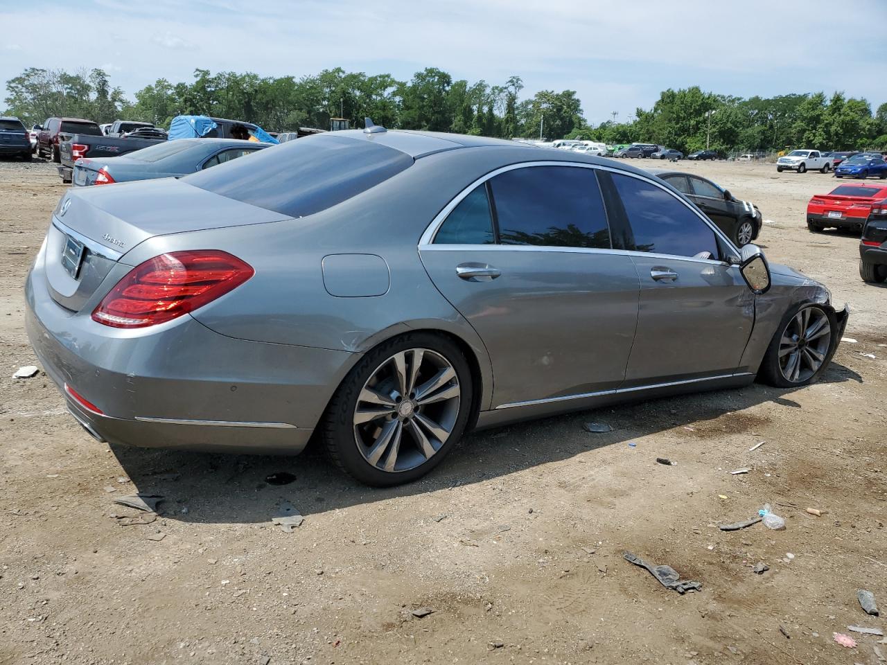 Obraz 3 z 2015 MERCEDES-BENZ S 550 4MATIC 2015 z VIN WDDUG8FB5FA119594