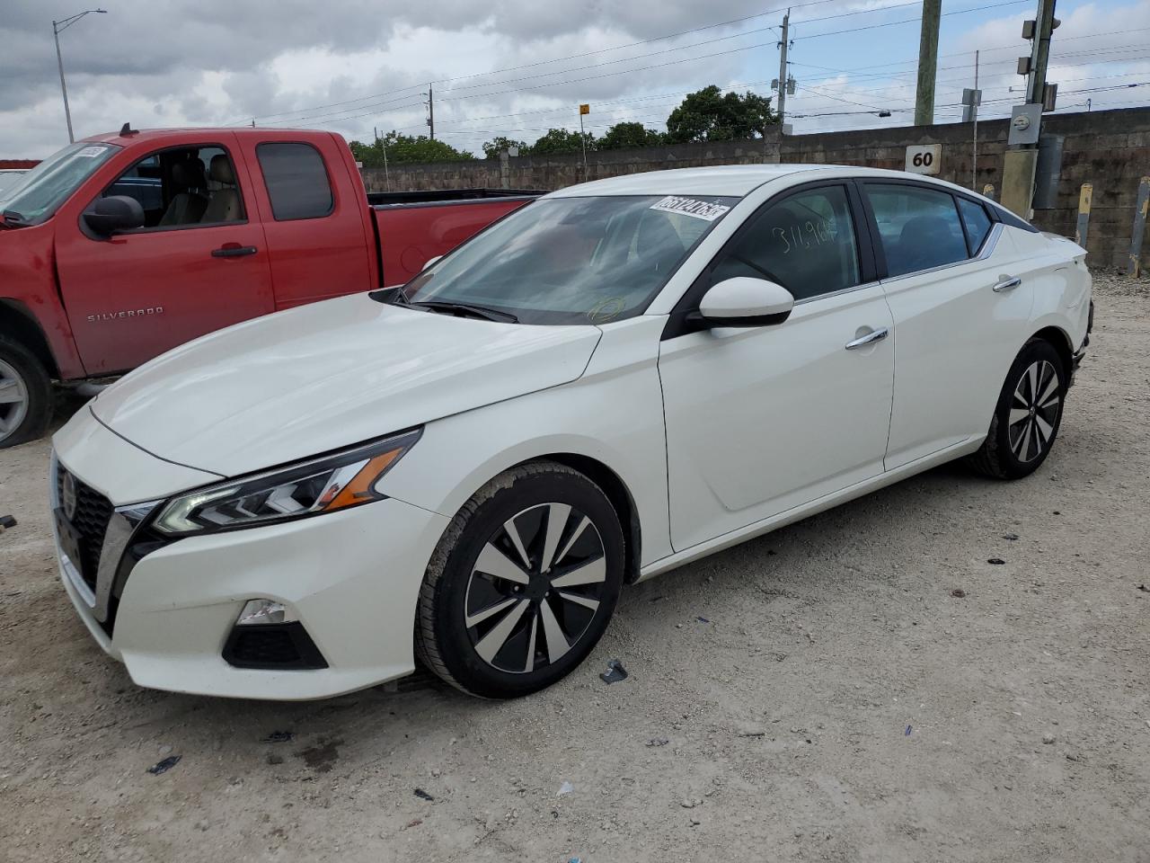 Изображение 1 2022 NISSAN ALTIMA SV 2022 с VIN 1N4BL4DV0NN373648