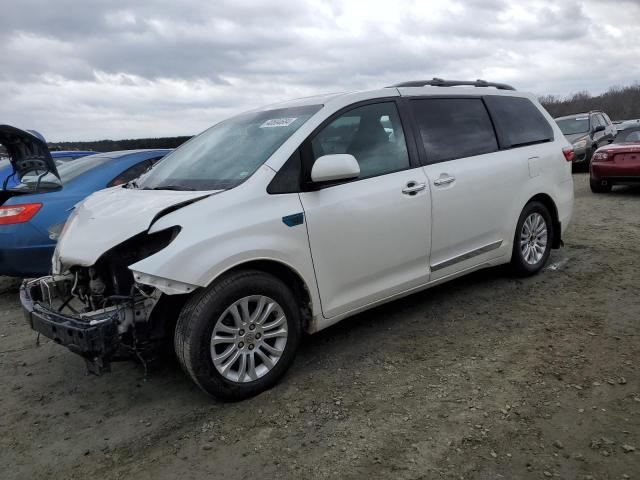 Image 1 of 2015 TOYOTA SIENNA XLE 2015 with VIN 5TDYK3DC3FS637103