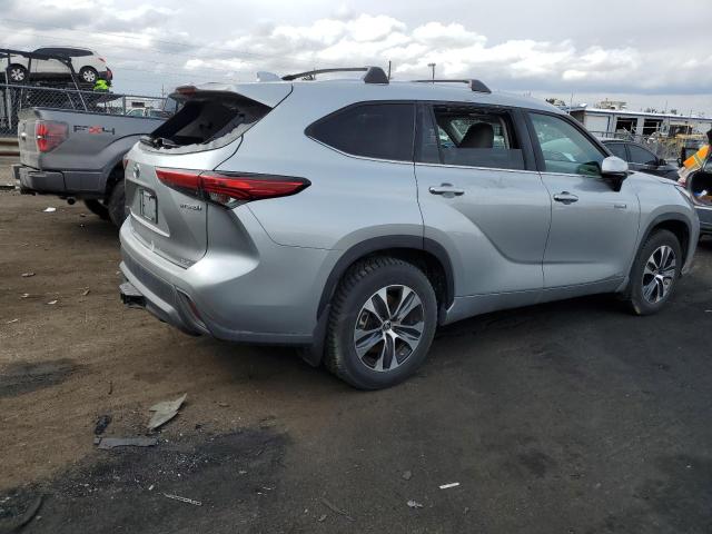 Image 3 of 2020 TOYOTA HIGHLANDER HYBRID XLE 2020 with VIN 5TDHBRCH2LS500858