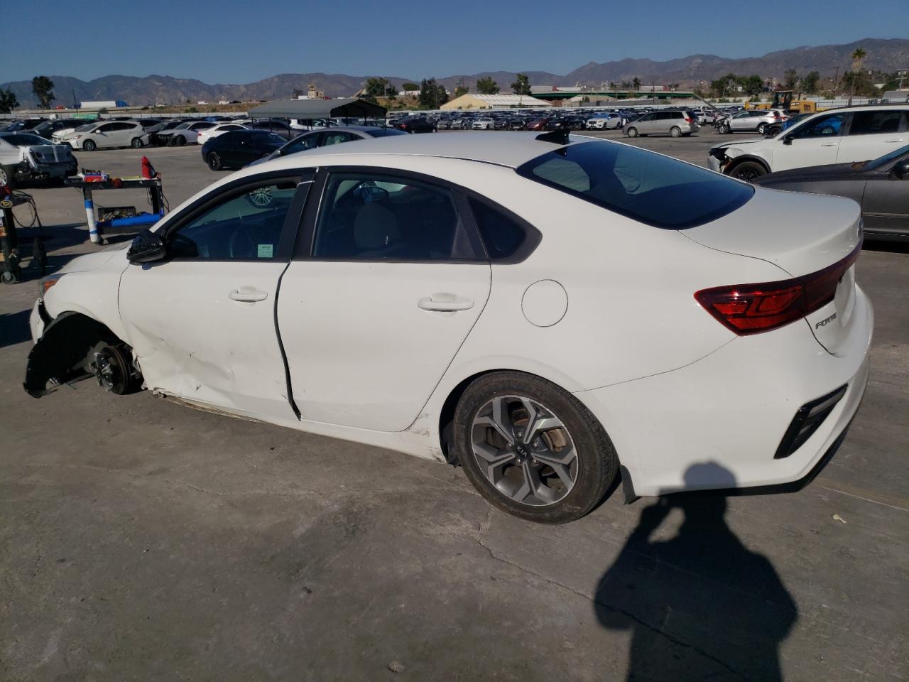 Obraz 2 z 2020 KIA FORTE FE 2020 z VIN 3KPF24AD9LE236333