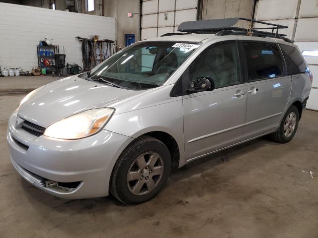 Image 1 of 2004 TOYOTA SIENNA XLE 2004 with VIN 5TDZA22C44S062253