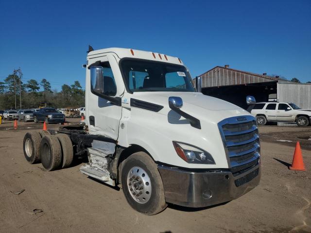 2020 FREIGHTLINER CASCADIA 126  2020 image