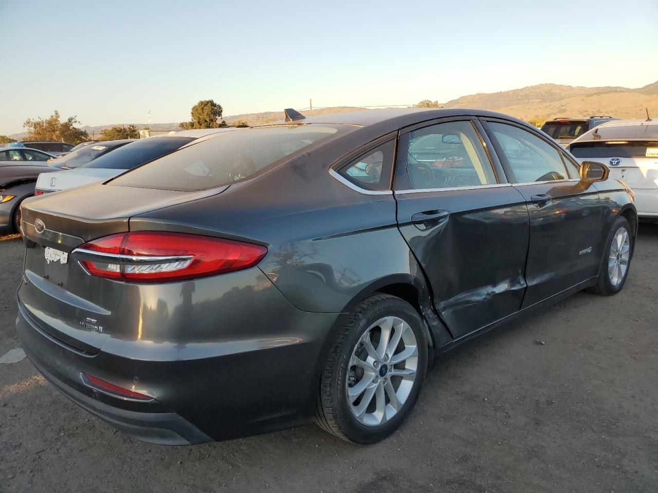 Obraz 3 z 2019 FORD FUSION SE 2019 z VIN 3FA6P0LU0KR182120