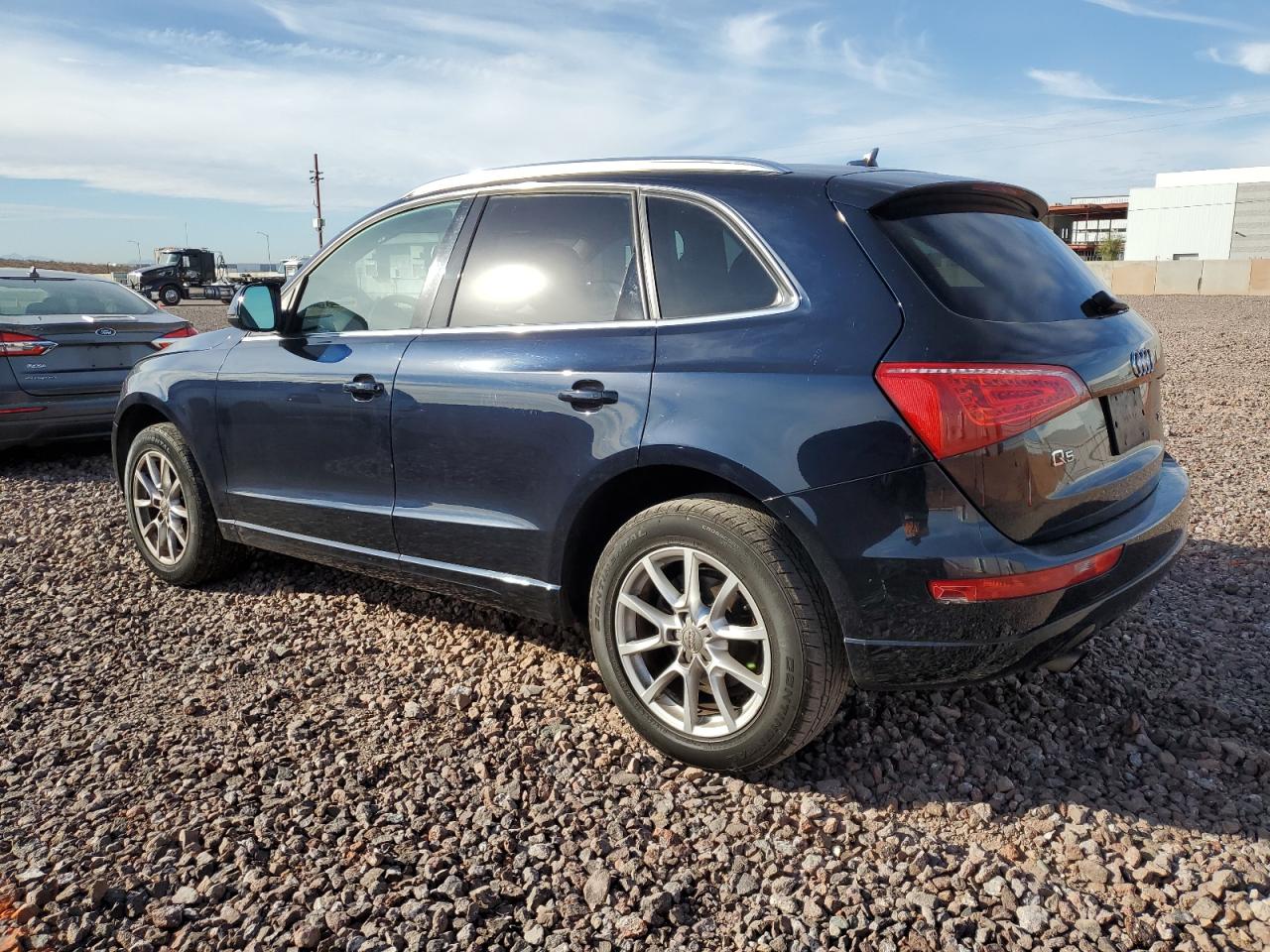 Obraz 2 z 2011 AUDI Q5 PREMIUM PLUS 2011 z VIN WA1LFAFP0BA088013