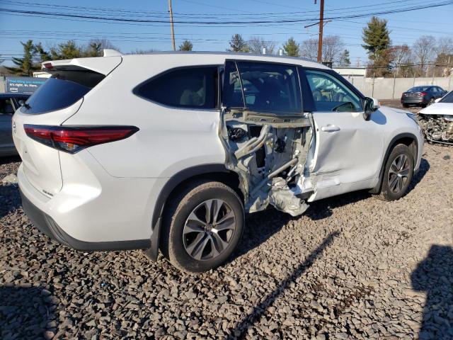 Изображение 3 2022 TOYOTA HIGHLANDER XLE 2022 с VIN 5TDGZRBH3NS213704