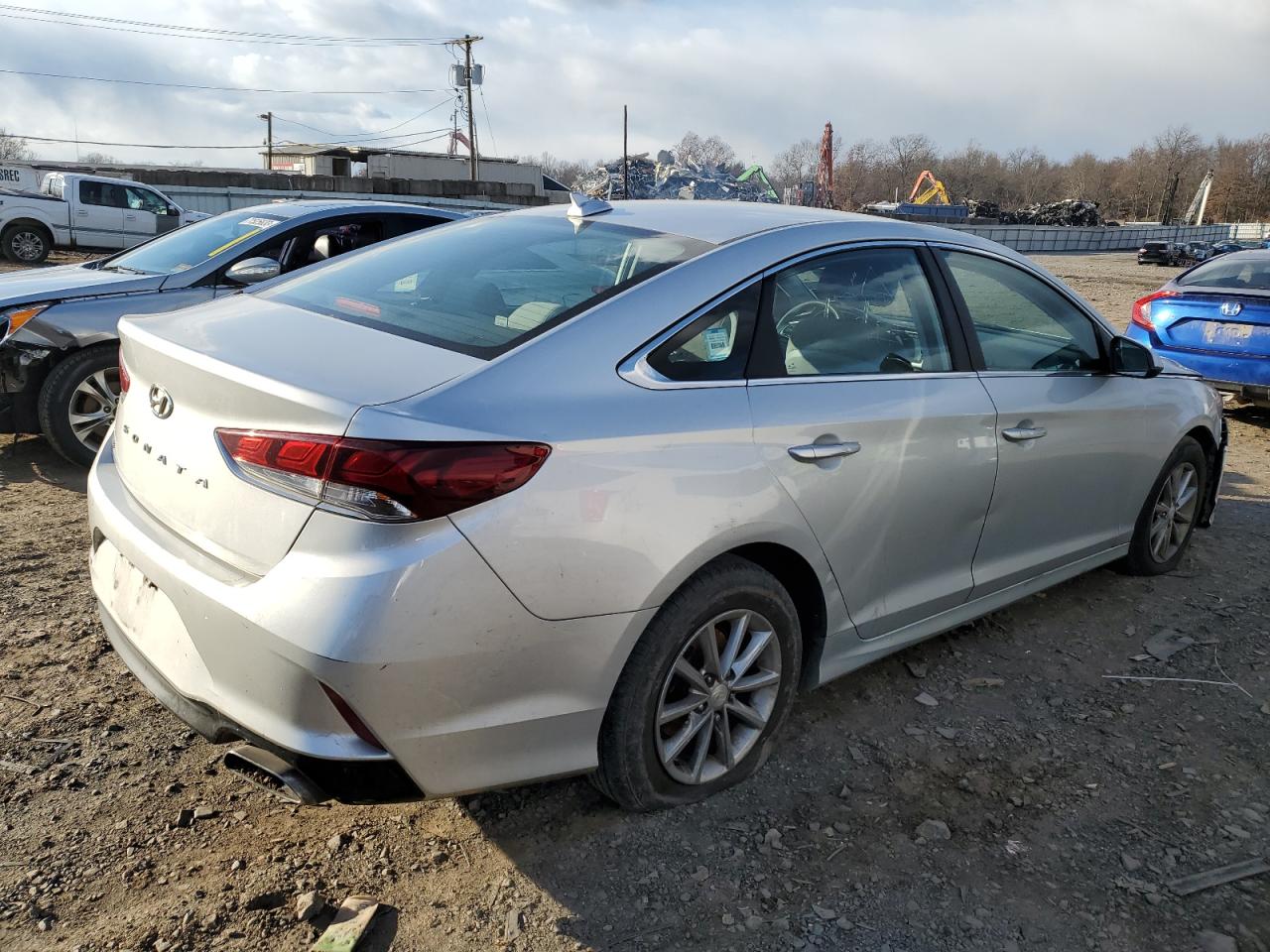 Изображение 3 2018 HYUNDAI SONATA SE 2018 с VIN 5NPE24AF1JH718218