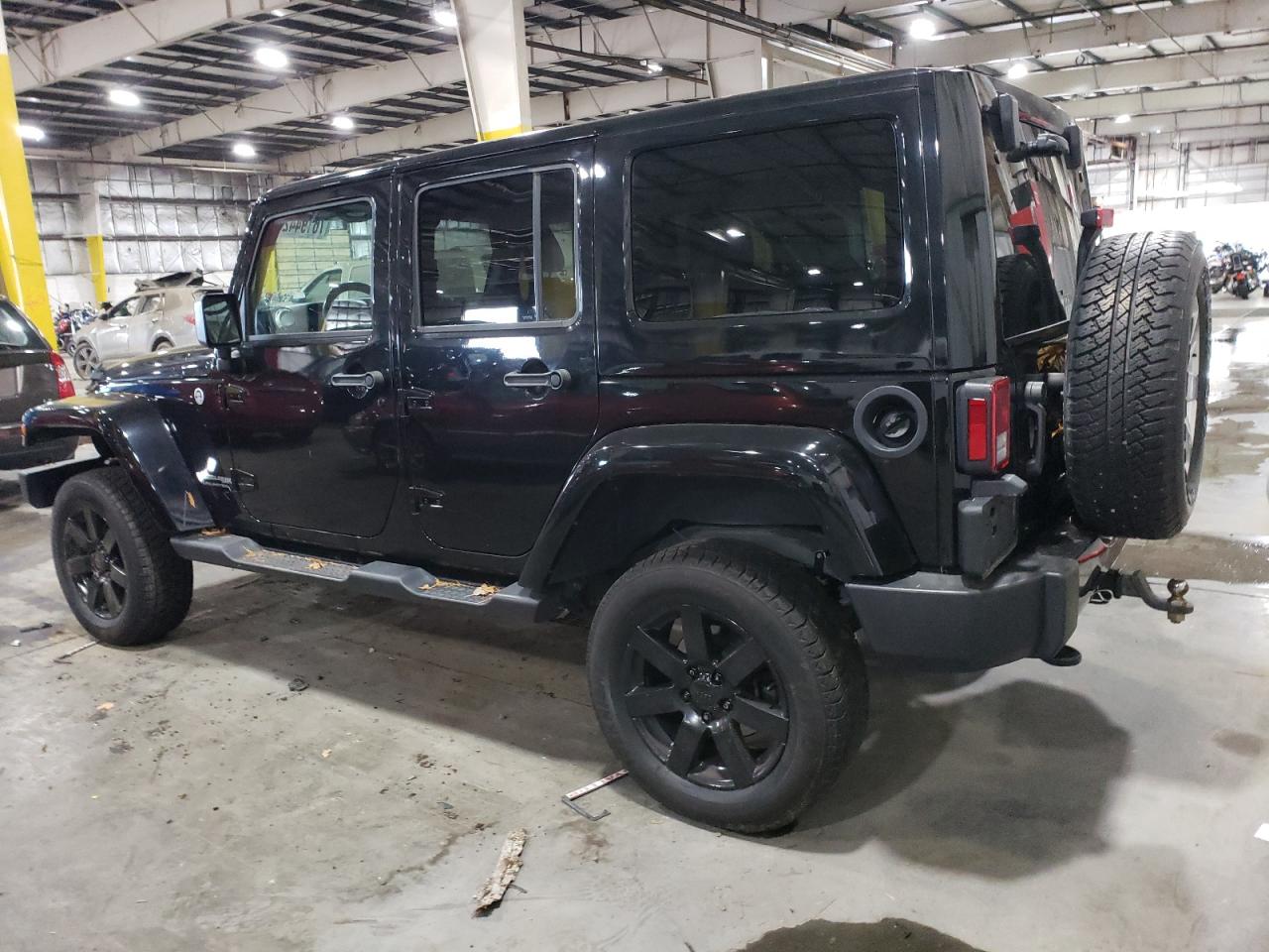 Изображение 2 2018 JEEP WRANGLER UNLIMITED SAHARA 2018 с VIN 1C4BJWEG3JL815100