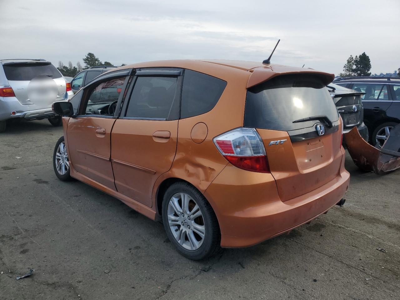 Image 2 of 2011 HONDA FIT SPORT 2011 with VIN JHMGE8H5XBC013000