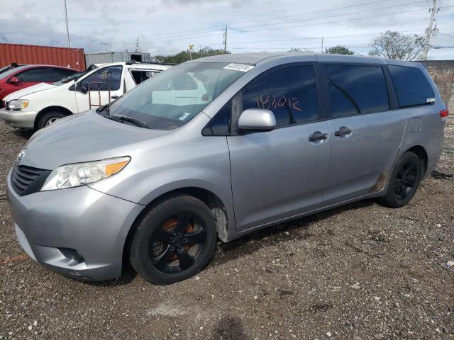 Изображение 2011 TOYOTA SIENNA  2011