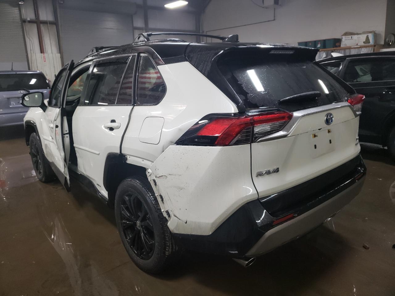 Изображение 2 2022 TOYOTA RAV4 XSE 2022 с VIN JTME6RFV9NJ023144