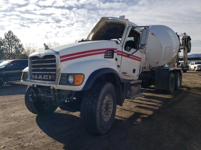 Image 2 of 2005 MACK 500 CV500 2005 with VIN 1M2AG02C45M002319