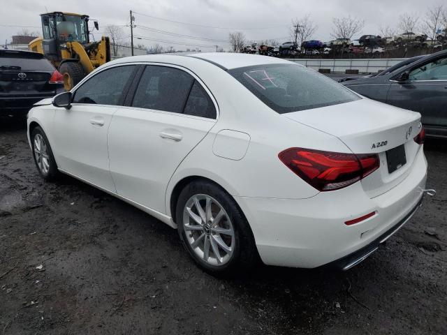 Image 2 of 2019 MERCEDES-BENZ A 220 4MATIC 2019 with VIN WDD3G4FB3KW020001