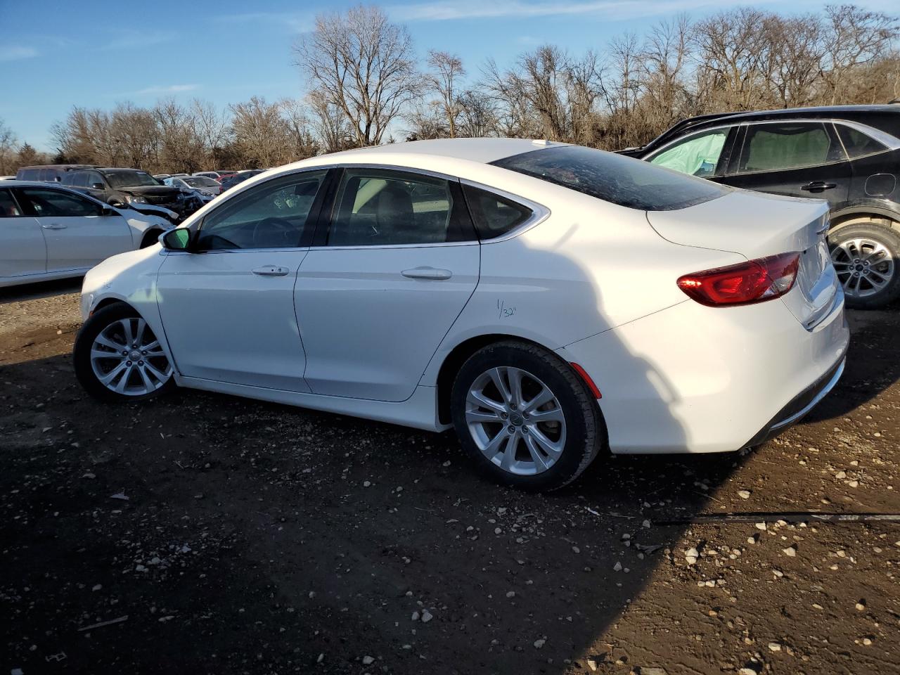 Obraz 2 z 2015 CHRYSLER 200 LIMITED 2015 z VIN 1C3CCCAB7FN713967