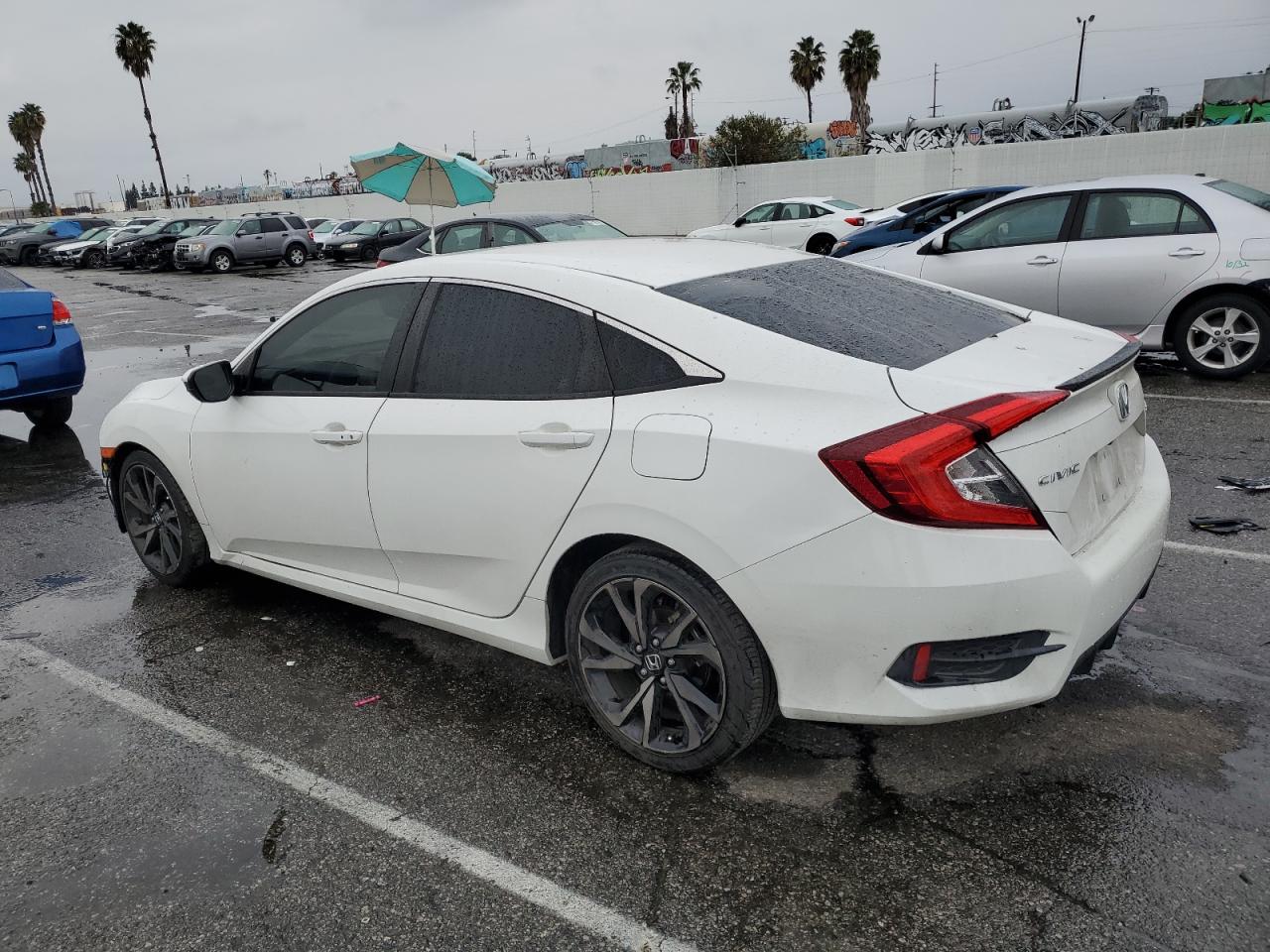 Изображение 2 2019 HONDA CIVIC SPORT 2019 с VIN 2HGFC2F8XKH565821
