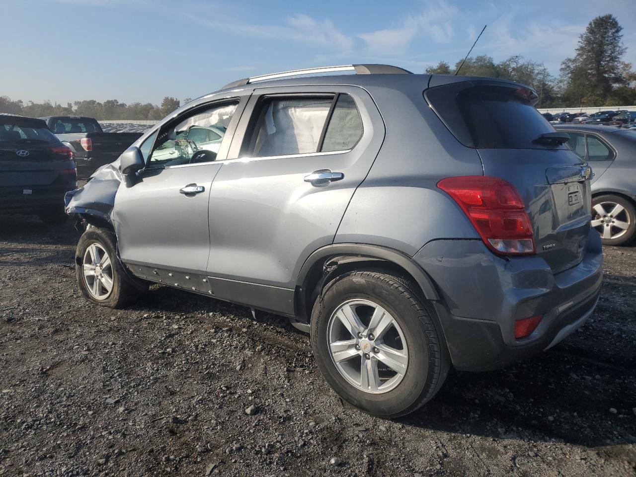 Изображение 2 2019 CHEVROLET TRAX 1LT 2019 с VIN KL7CJLSB5KB782732
