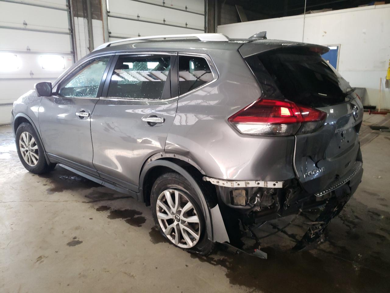 Image 2 of 2018 NISSAN ROGUE S 2018 with VIN KNMAT2MV7JP556702