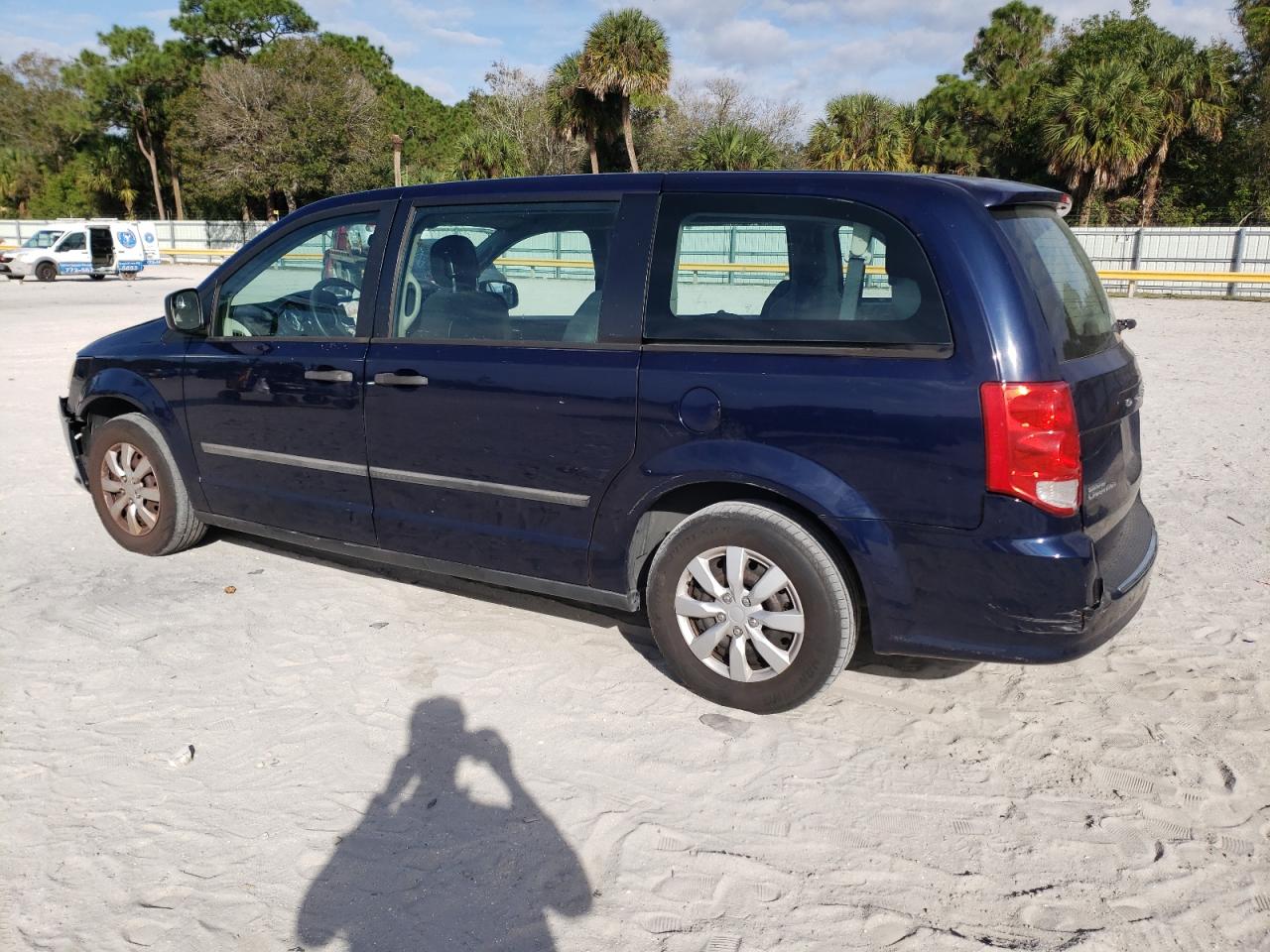 Obraz 2 z 2013 DODGE GRAND CARAVAN SE 2013 z VIN 2C4RDGBG5DR557237
