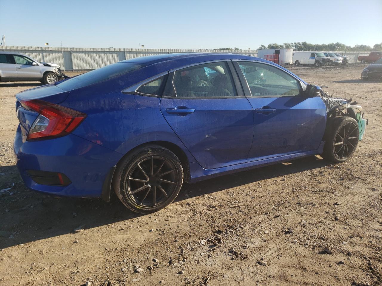 Изображение 3 2017 HONDA CIVIC LX 2017 с VIN 19XFC2F5XHE057289