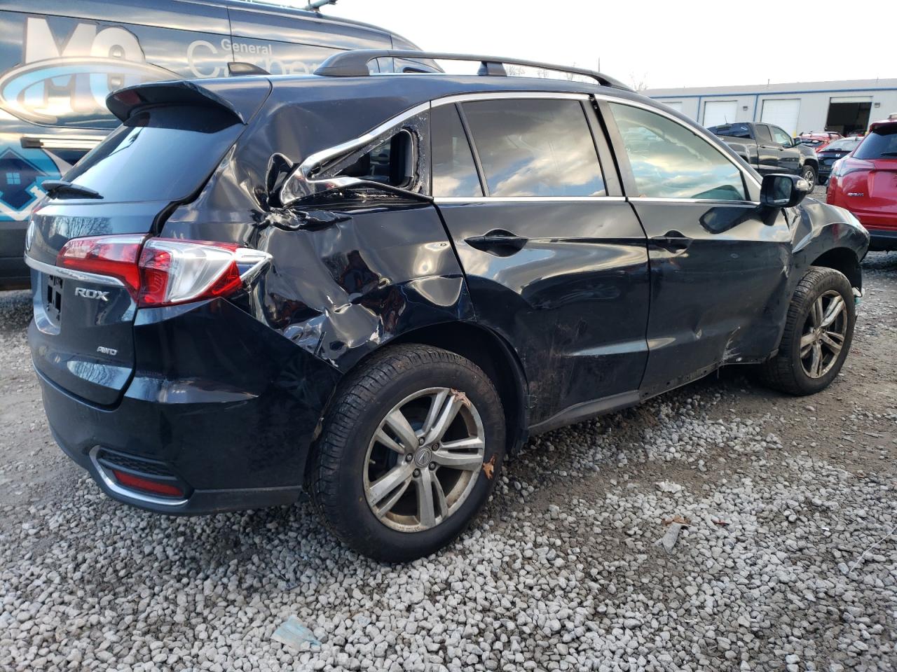 Image 3 of 2017 ACURA RDX TECHNOLOGY 2017 with VIN 5J8TB4H59HL029961